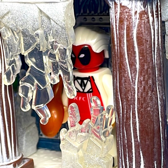 Deadpool or Colonel Sanders - Picture 4 of 4